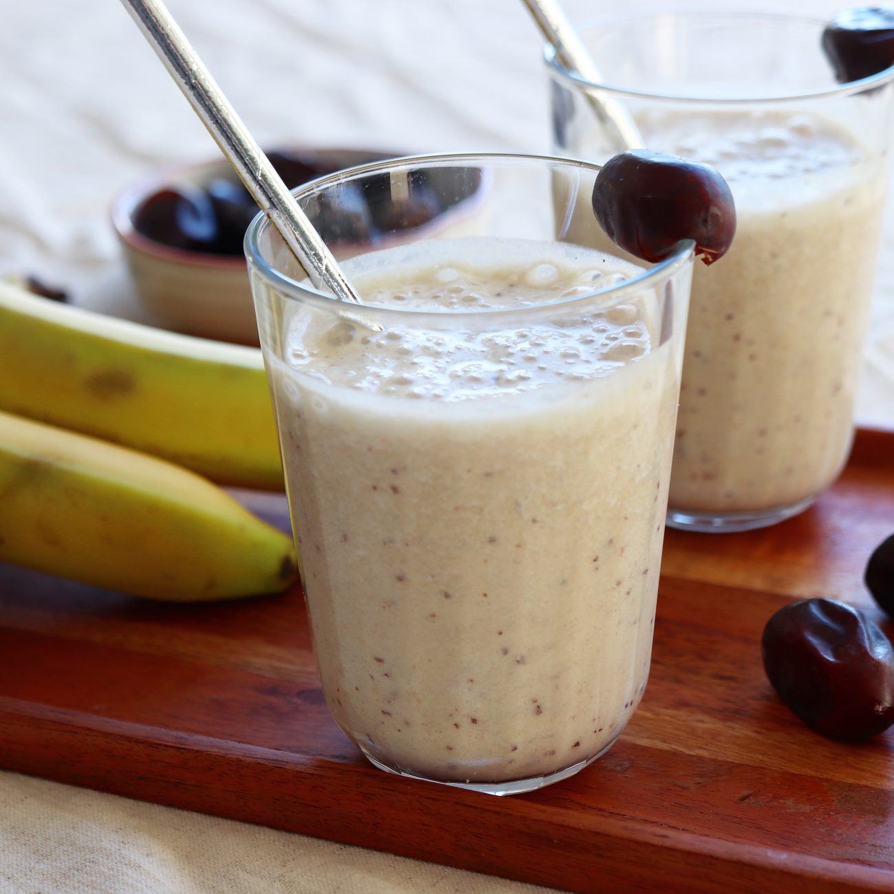 Shirmoz ba khorma / Kurdisk milkshake med banan och dadlar - Food By Laven